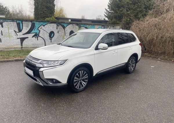 Mitsubishi Outlander cena 116500 przebieg: 20000, rok produkcji 2019 z Warszawa małe 562